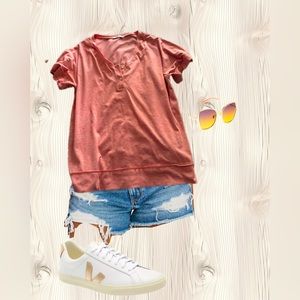 Large stretch Henley peach orange color Ask to bundle tshirts!